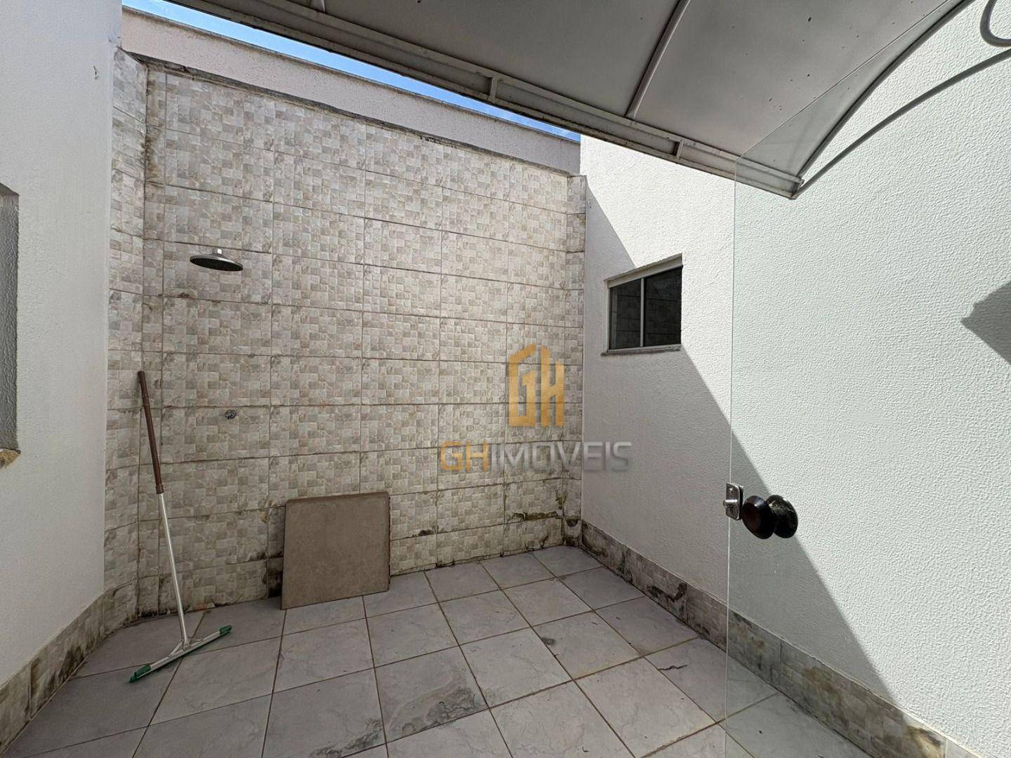 Casa à venda com 3 quartos, 68m² - Foto 12
