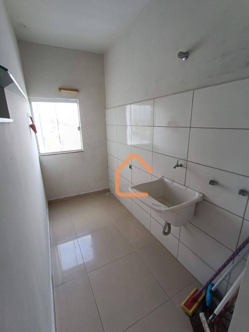 Apartamento para alugar com 2 quartos, 65m² - Foto 6