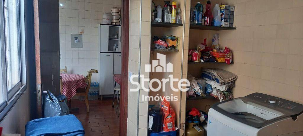 Apartamento à venda com 3 quartos, 142m² - Foto 7