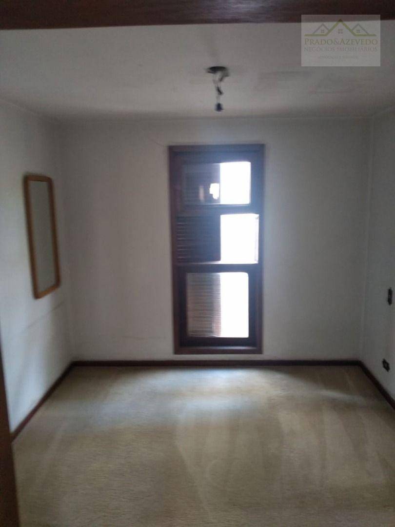 Casa à venda com 5 quartos, 223m² - Foto 11