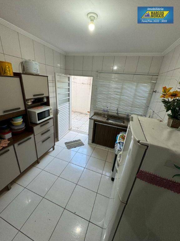 Casa à venda com 3 quartos, 112m² - Foto 5