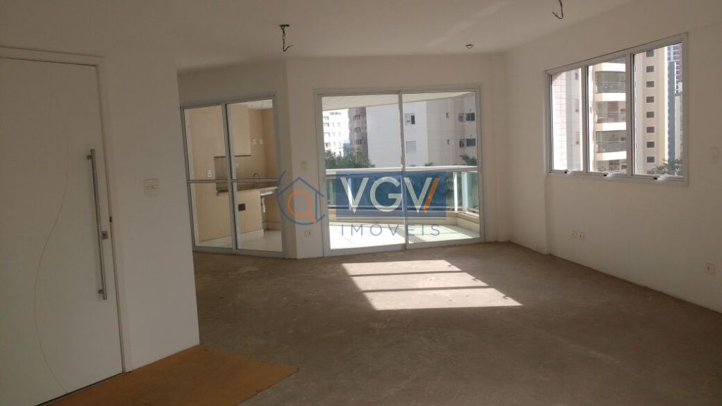 Apartamento à venda com 3 quartos, 144m² - Foto 4