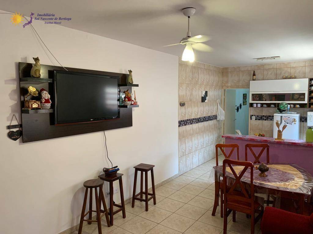 Casa à venda com 2 quartos, 101m² - Foto 6