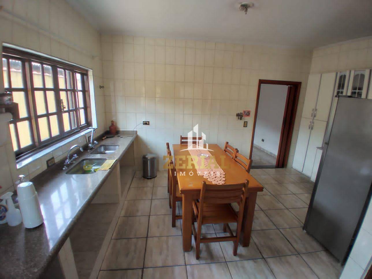 Sobrado à venda com 4 quartos, 262m² - Foto 8