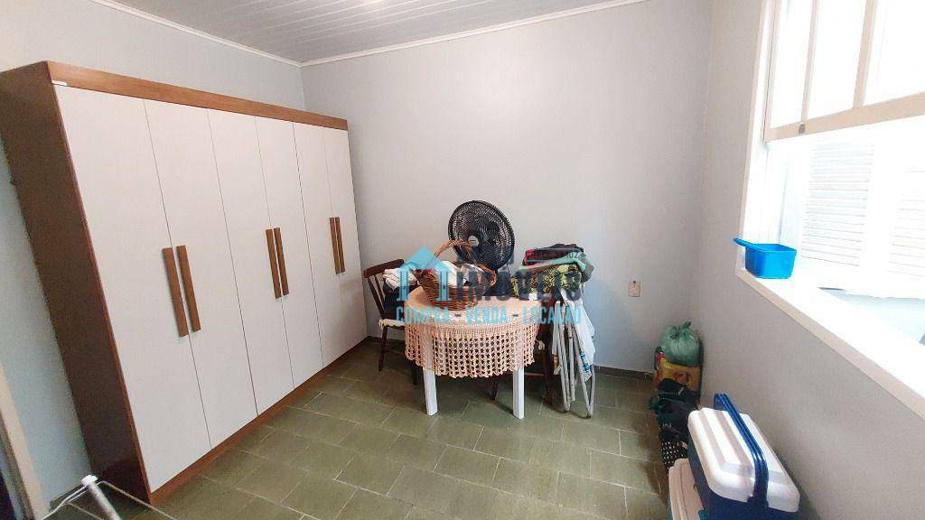 Casa à venda com 3 quartos, 225M2 - Foto 11