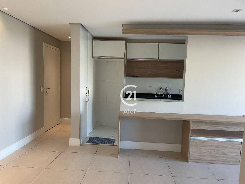 Apartamento para alugar com 2 quartos, 79m² - Foto 9