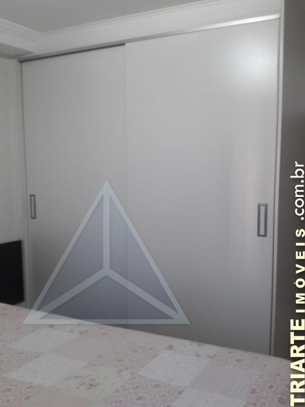 Apartamento à venda com 2 quartos, 62m² - Foto 4