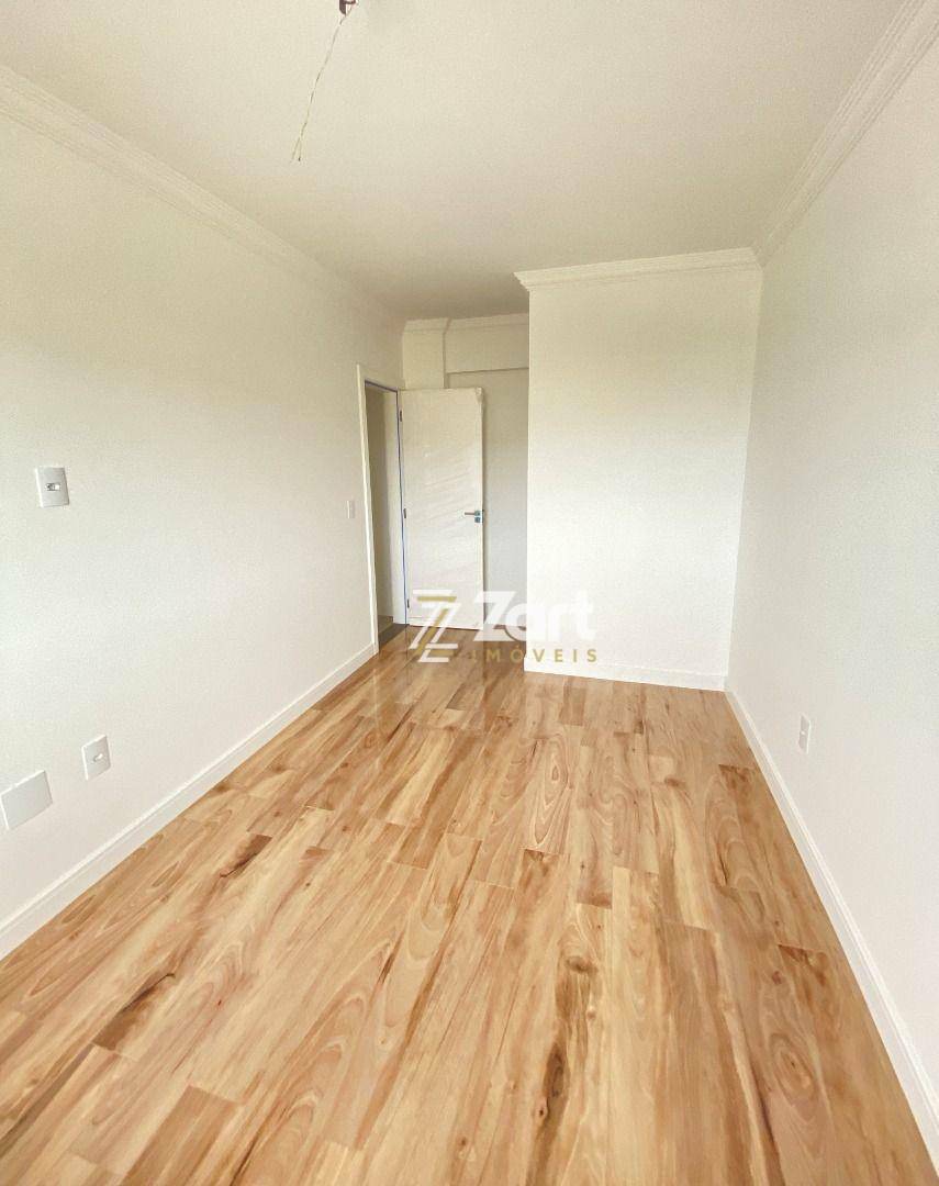 Apartamento à venda com 3 quartos, 185m² - Foto 11