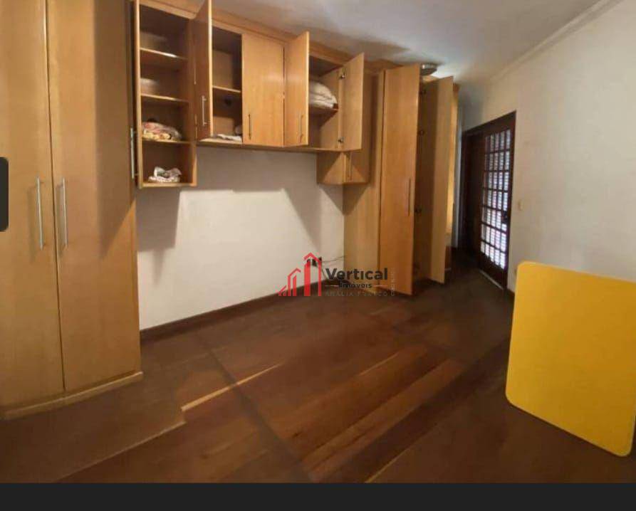 Sobrado para alugar com 4 quartos, 380m² - Foto 6