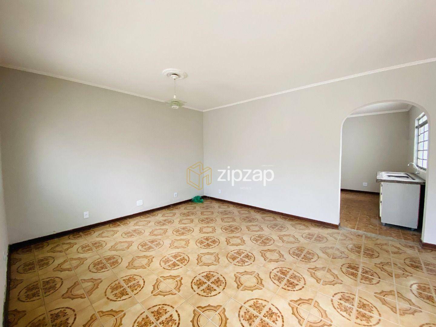 Casa para alugar com 3 quartos, 140m² - Foto 2