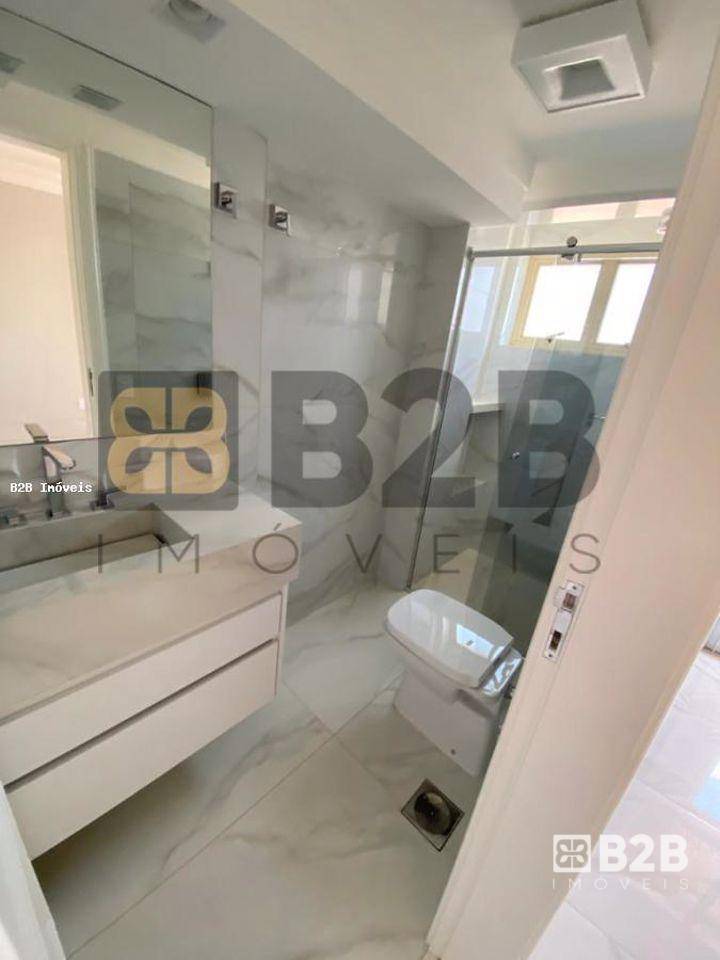 Apartamento à venda com 3 quartos, 207m² - Foto 31
