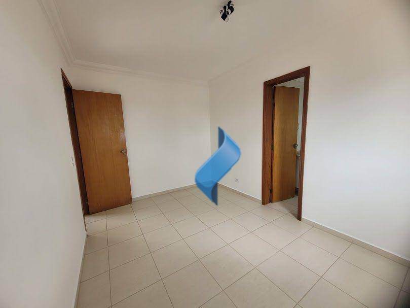 Apartamento para alugar com 2 quartos, 62m² - Foto 17