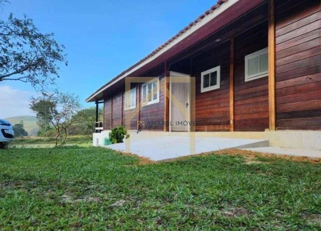 Sítio à venda com 5 quartos, 400m² - Foto 2