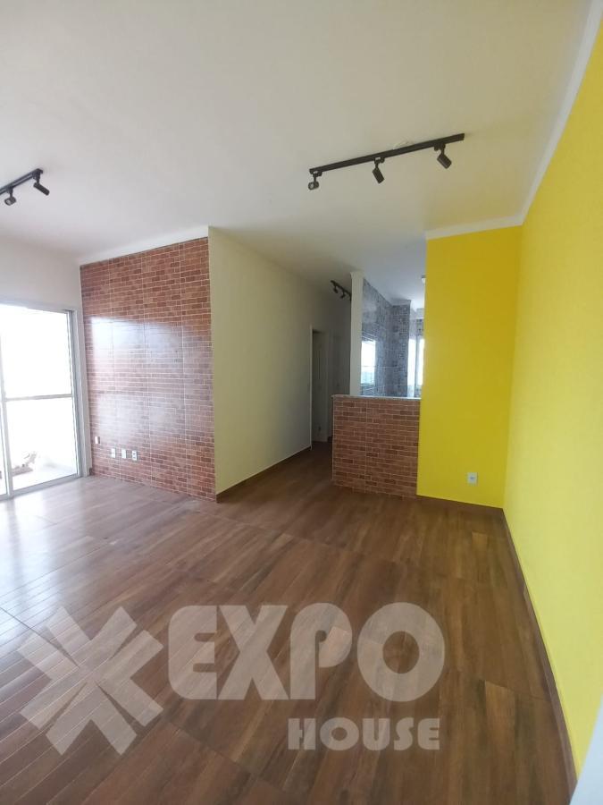 Apartamento à venda com 2 quartos, 56m² - Foto 1