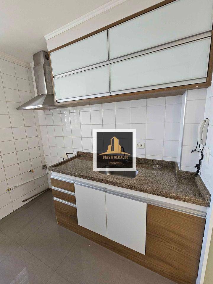 Apartamento à venda com 3 quartos, 76m² - Foto 6