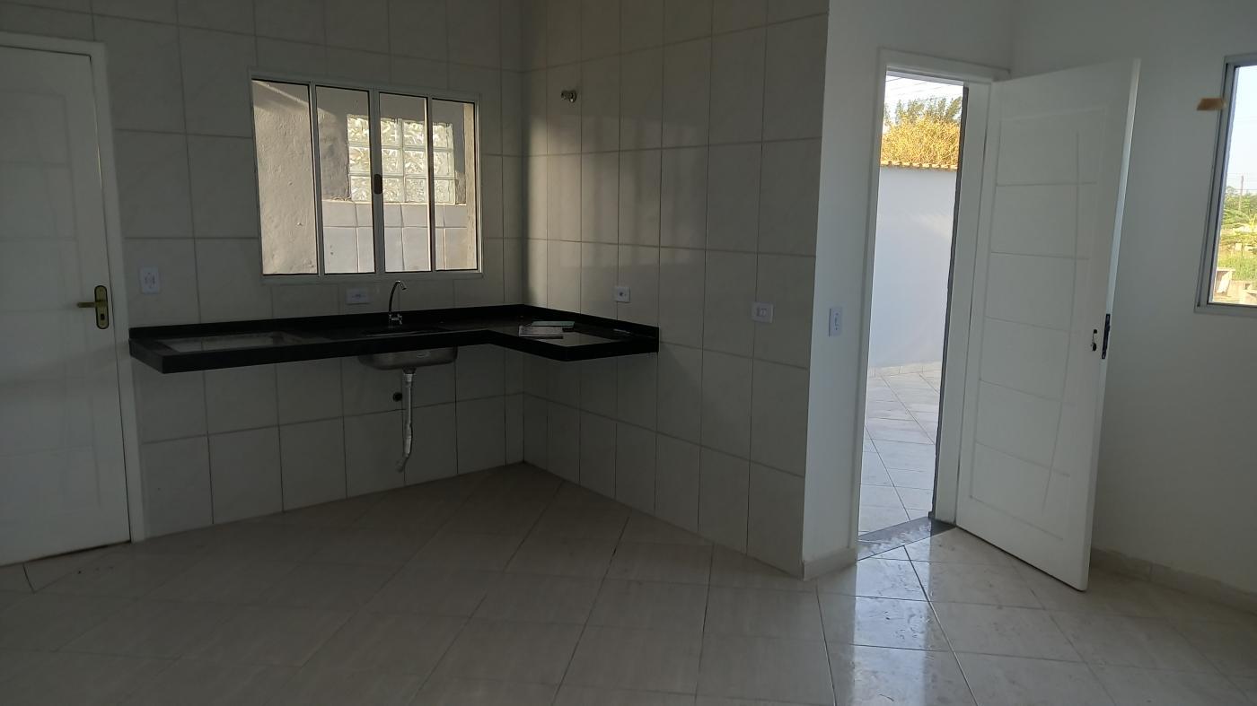 Casa à venda com 2 quartos, 120m² - Foto 7