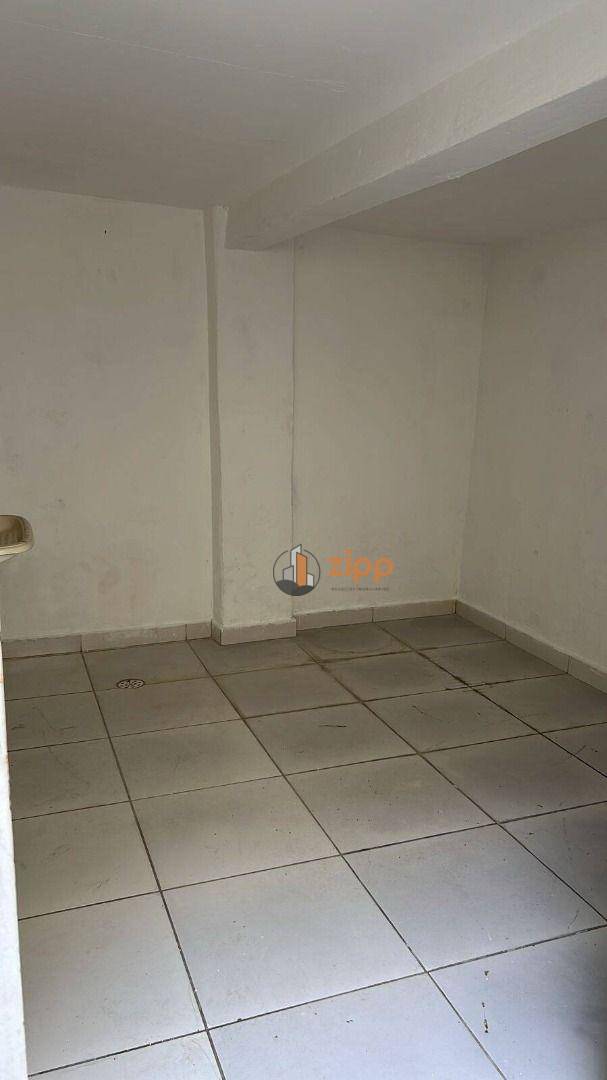 Casa para alugar com 2 quartos, 45m² - Foto 1