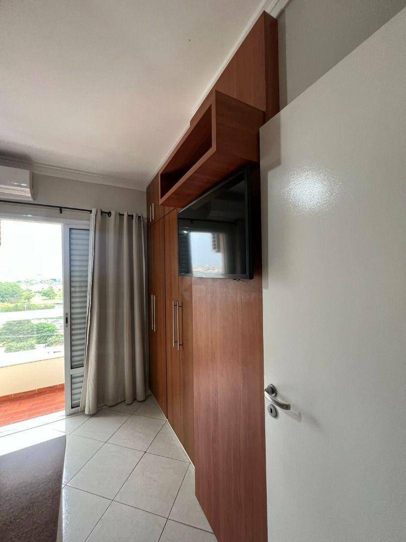 Apartamento à venda com 4 quartos, 212m² - Foto 5