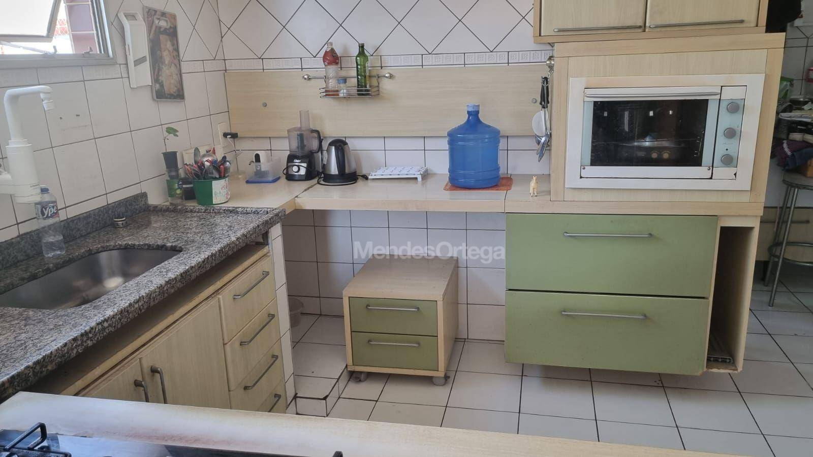 Apartamento à venda com 3 quartos, 176m² - Foto 10