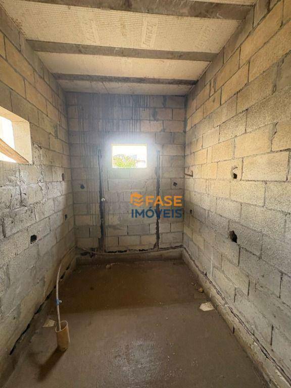 Casa de Condomínio à venda com 3 quartos, 179m² - Foto 14
