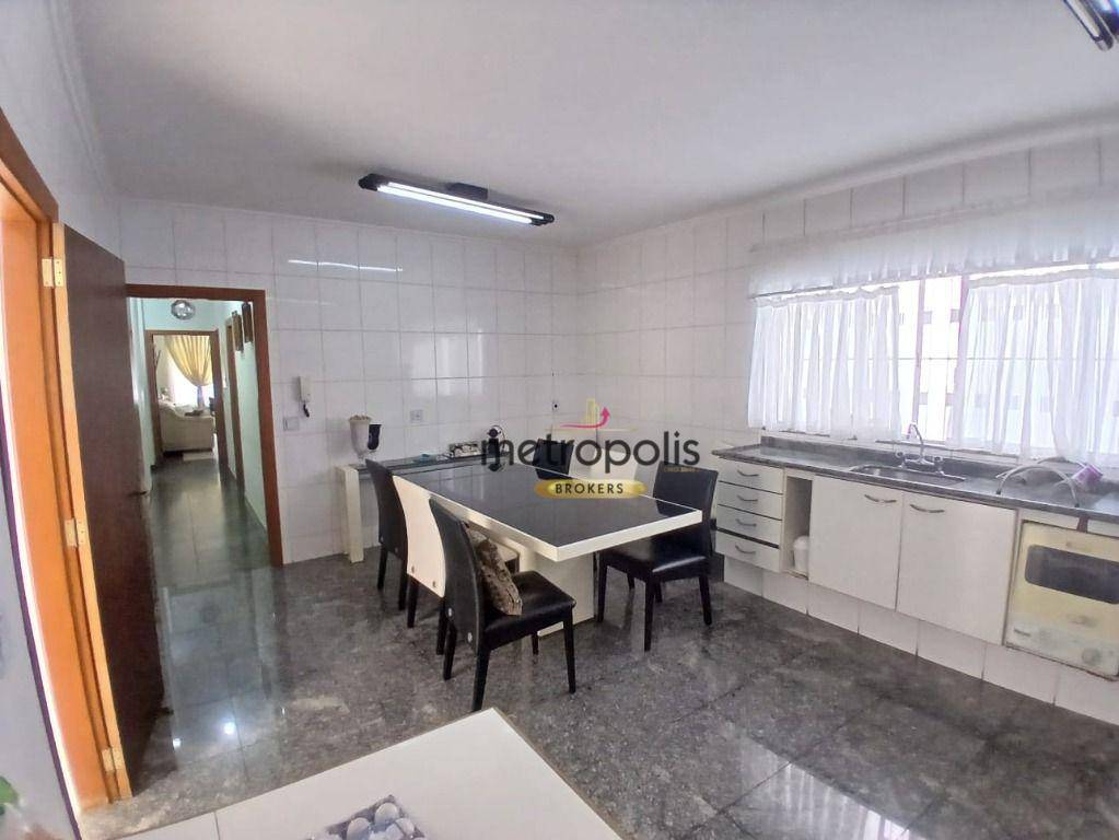 Casa à venda com 4 quartos, 290m² - Foto 11