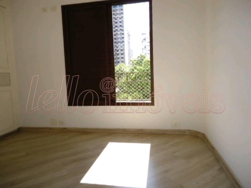 Apartamento para alugar com 4 quartos, 142m² - Foto 7