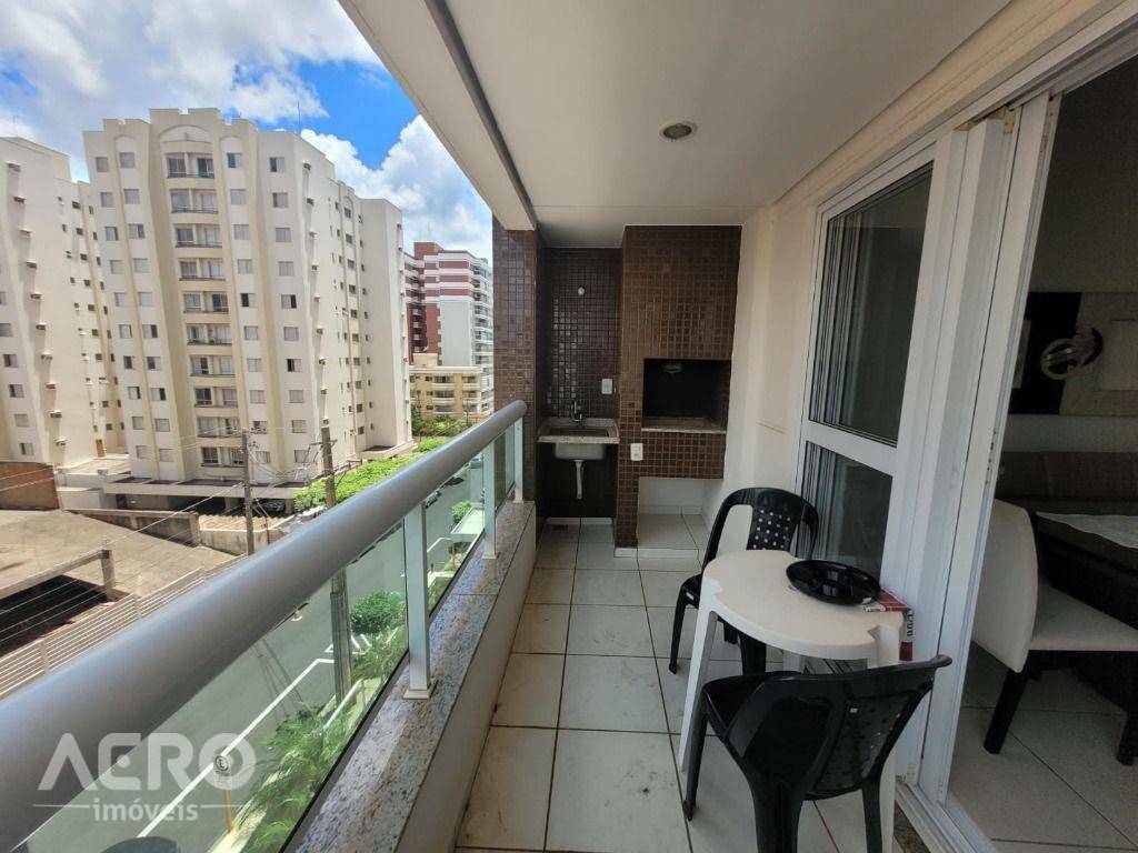 Apartamento à venda com 2 quartos, 70m² - Foto 2