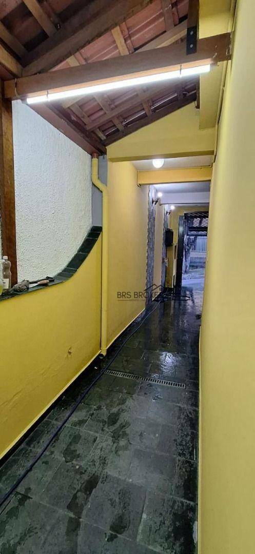 Sobrado à venda com 3 quartos, 180m² - Foto 25