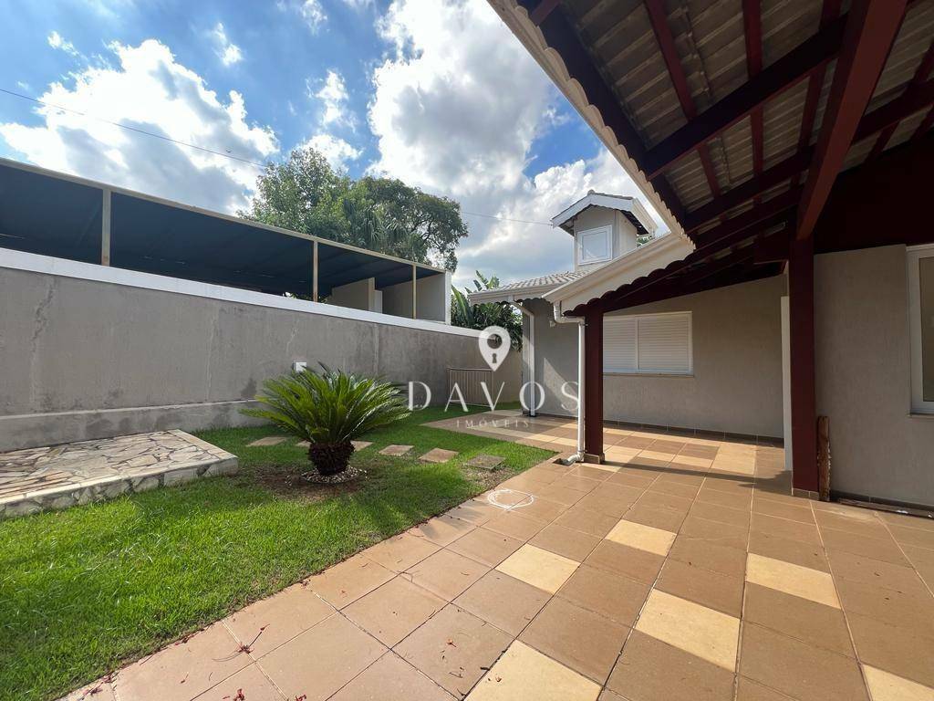 Casa à venda com 3 quartos, 320m² - Foto 4