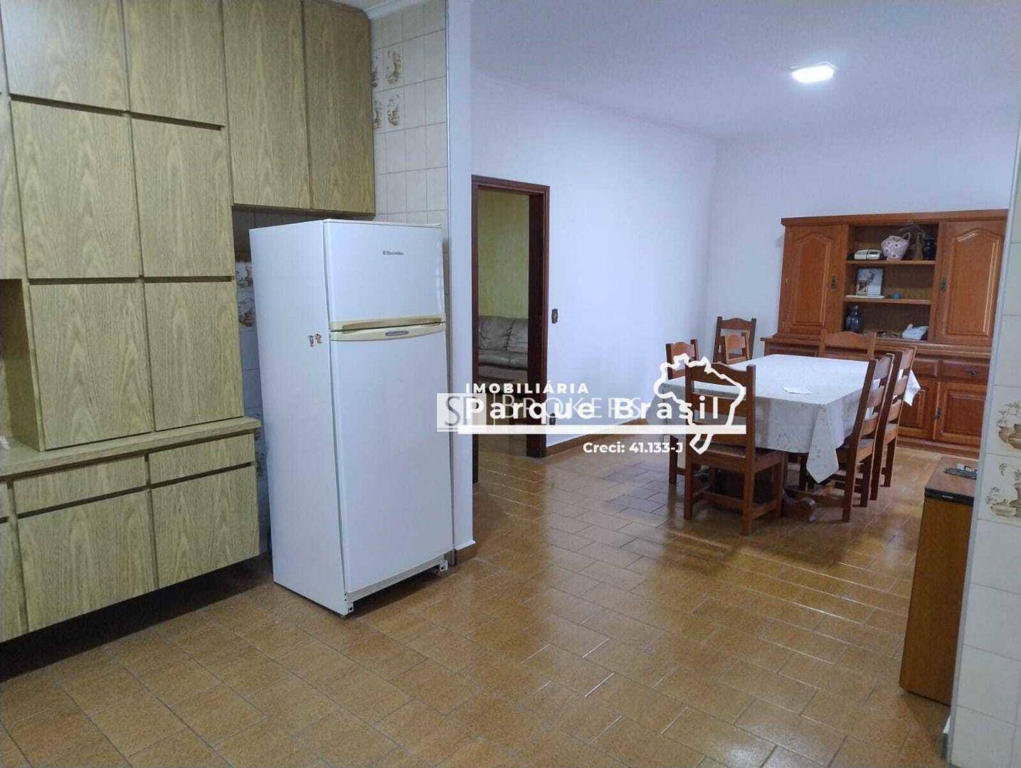 Casa à venda com 3 quartos, 200m² - Foto 14