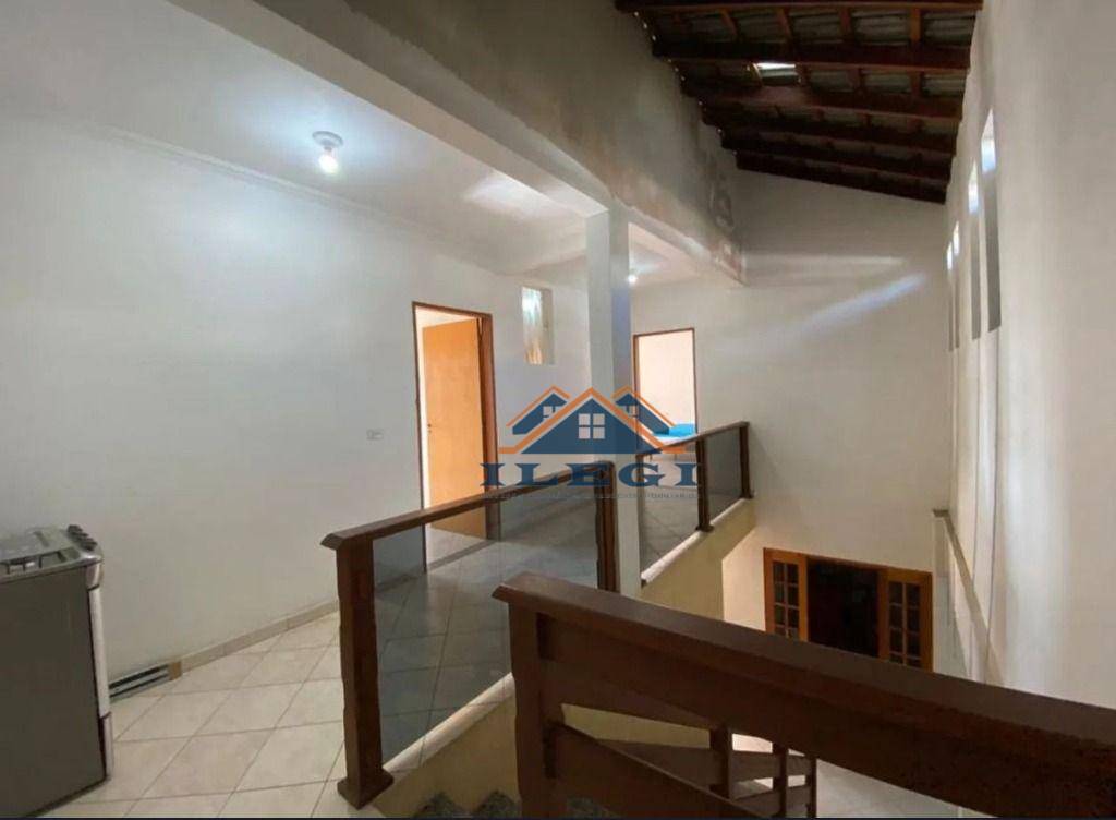 Casa à venda com 4 quartos, 377m² - Foto 14