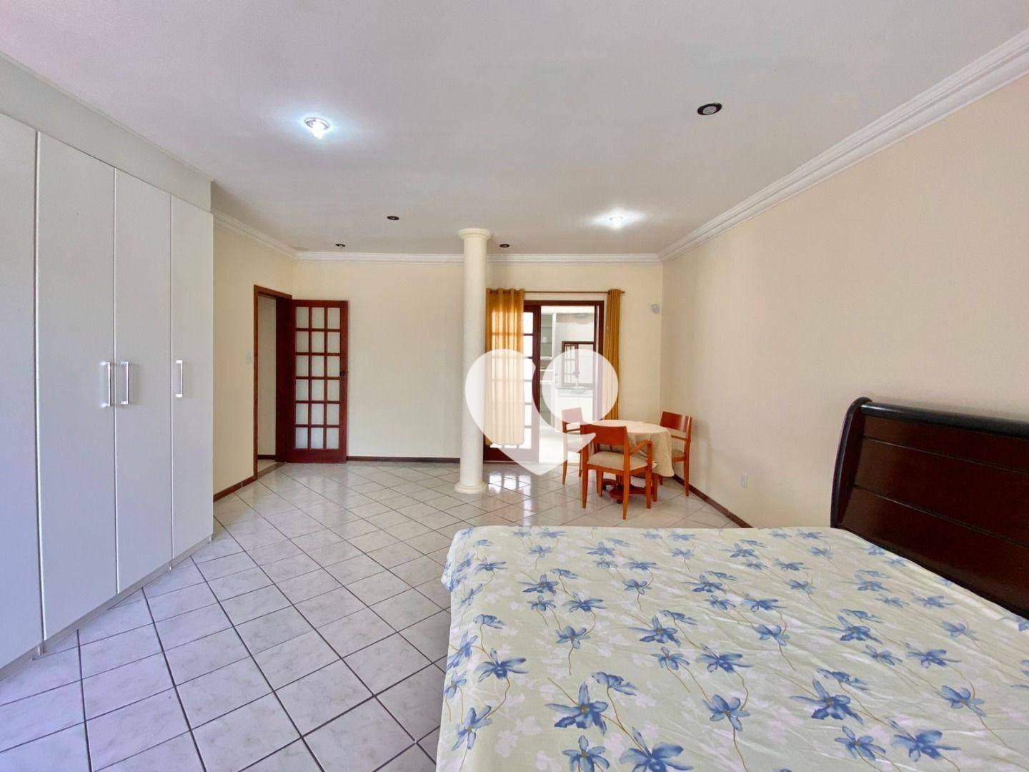 Casa à venda com 5 quartos, 346m² - Foto 21