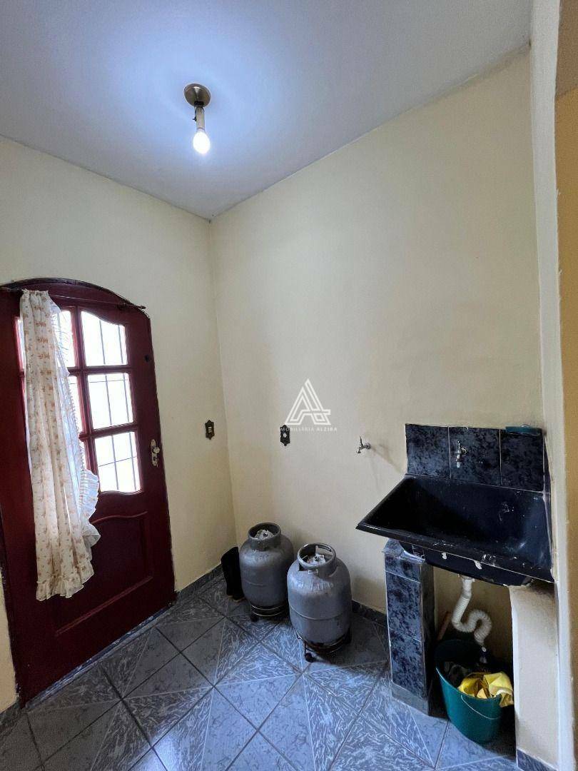 Sobrado à venda com 4 quartos, 182m² - Foto 47