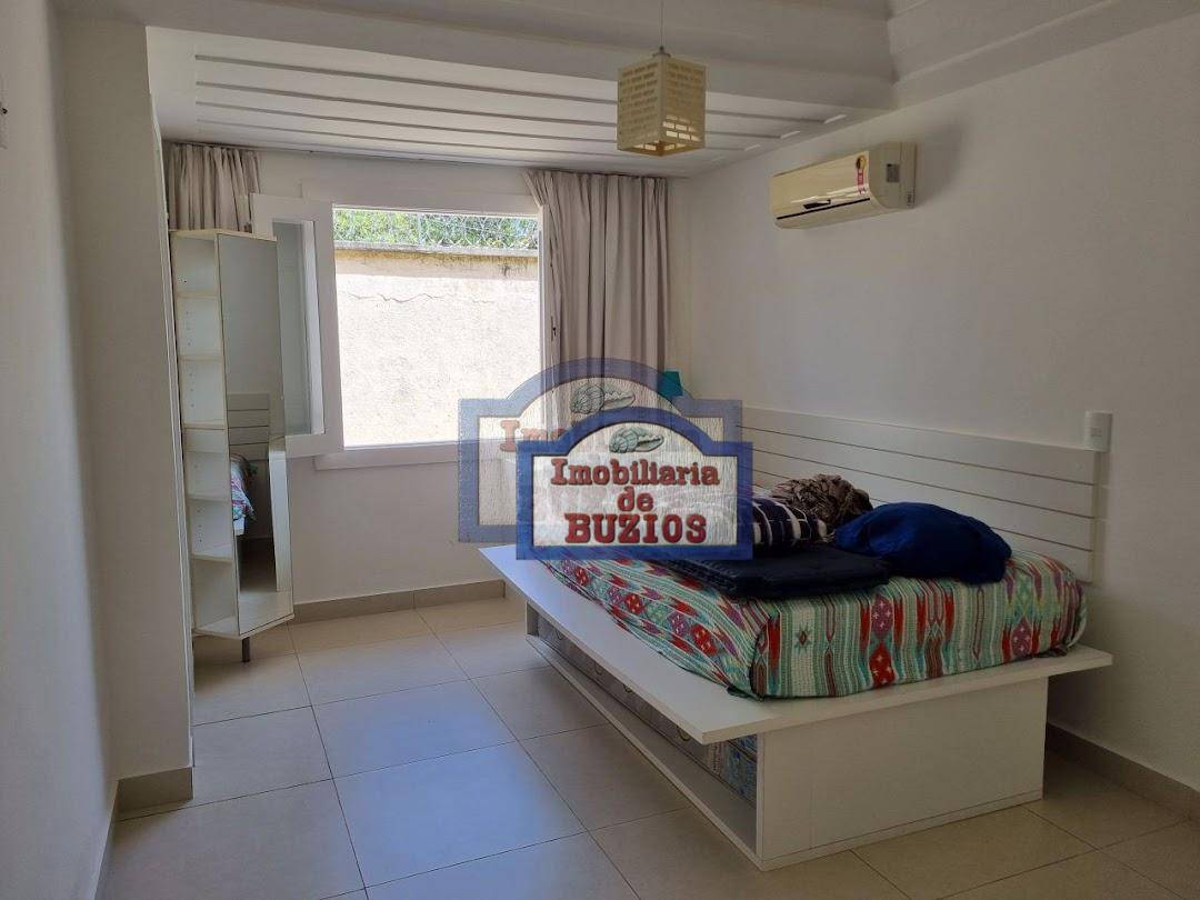 Casa de Condomínio à venda com 4 quartos, 230m² - Foto 32