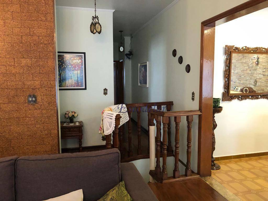 Sobrado à venda com 3 quartos, 240m² - Foto 3