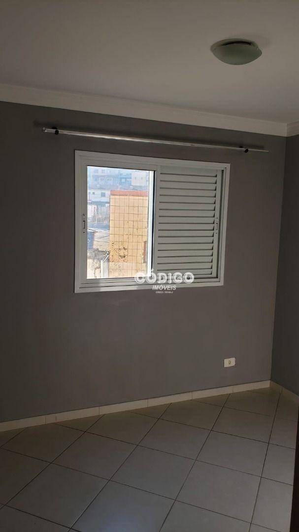 Apartamento para alugar com 3 quartos, 50m² - Foto 3