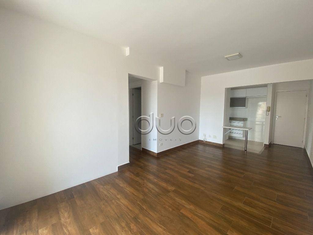 Apartamento à venda com 3 quartos, 79m² - Foto 1