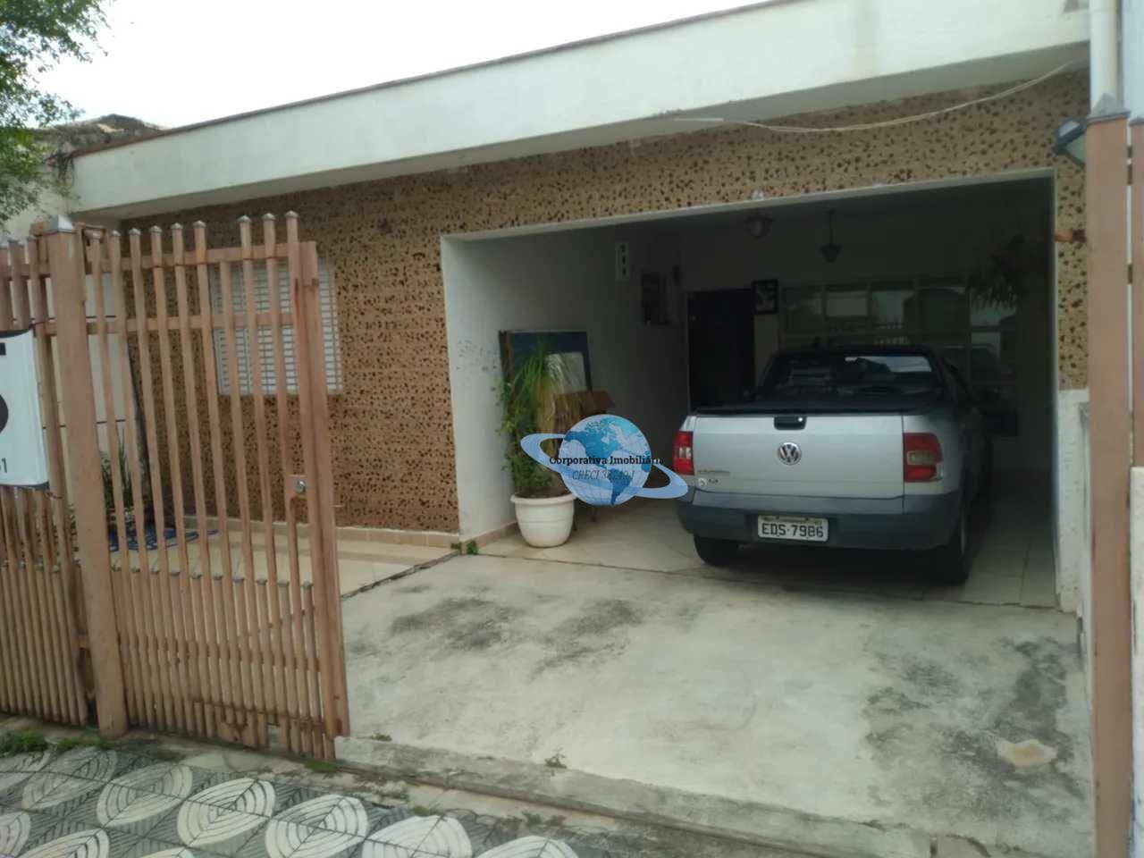 Casa à venda com 3 quartos, 80m² - Foto 1