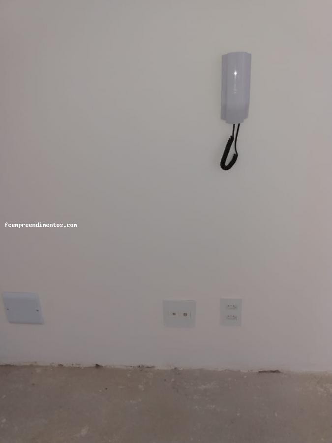 Apartamento à venda com 2 quartos, 44m² - Foto 1