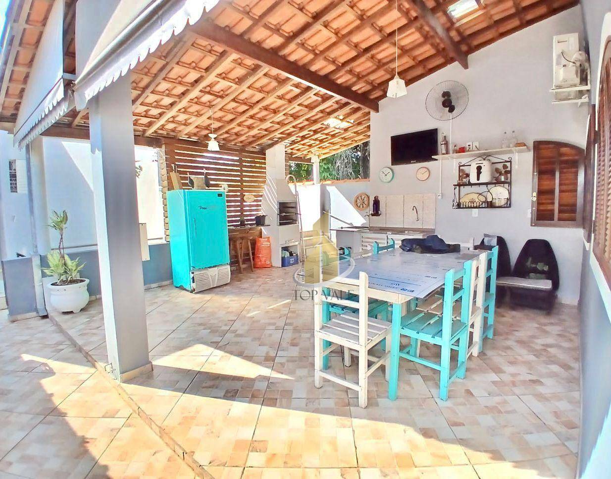 Casa à venda com 3 quartos, 216m² - Foto 20