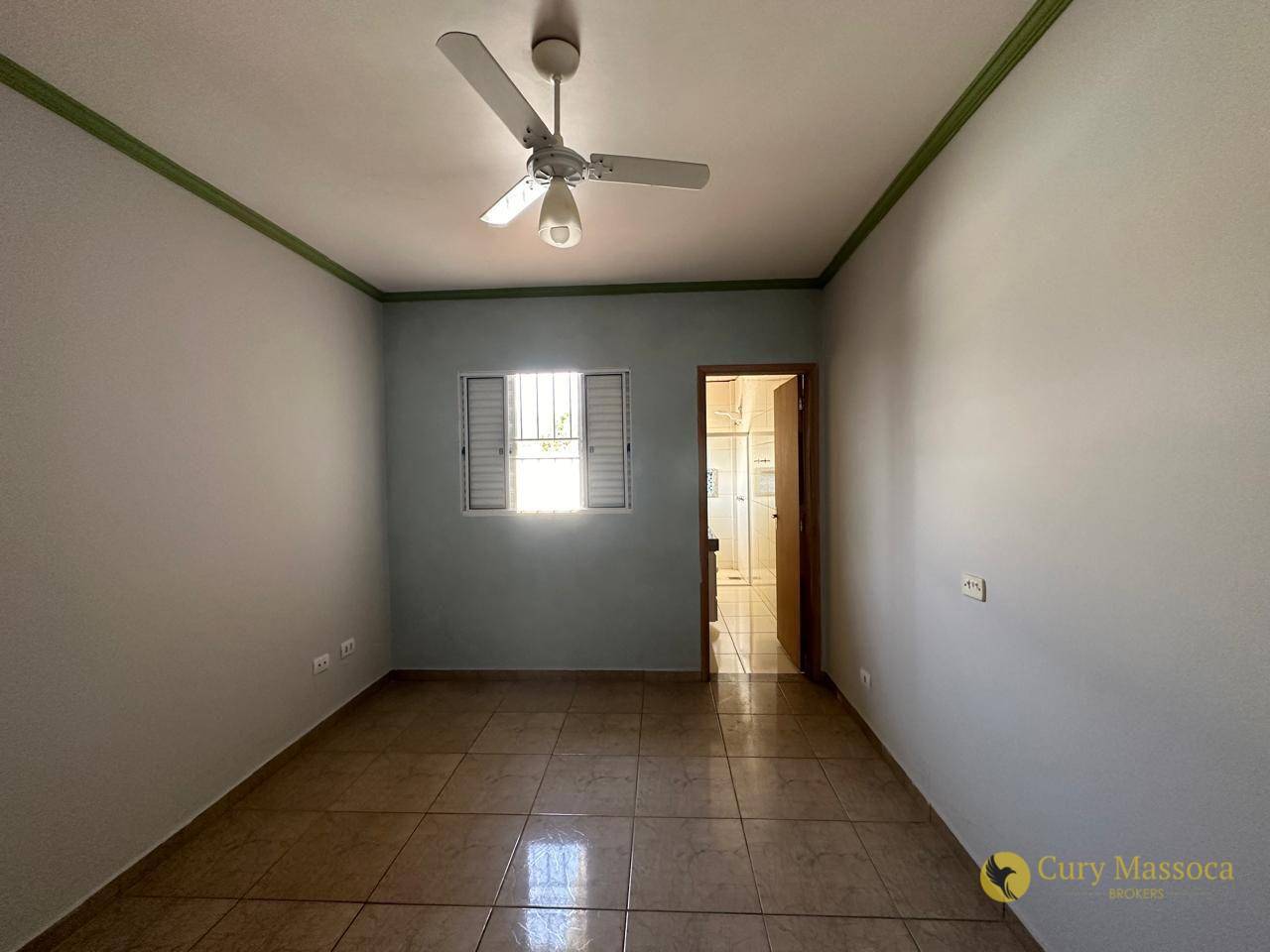 Casa à venda com 3 quartos, 80m² - Foto 9