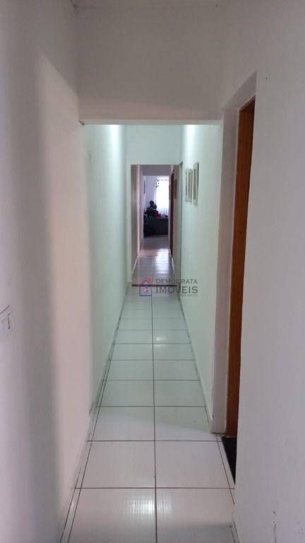 Casa à venda com 3 quartos, 150m² - Foto 7