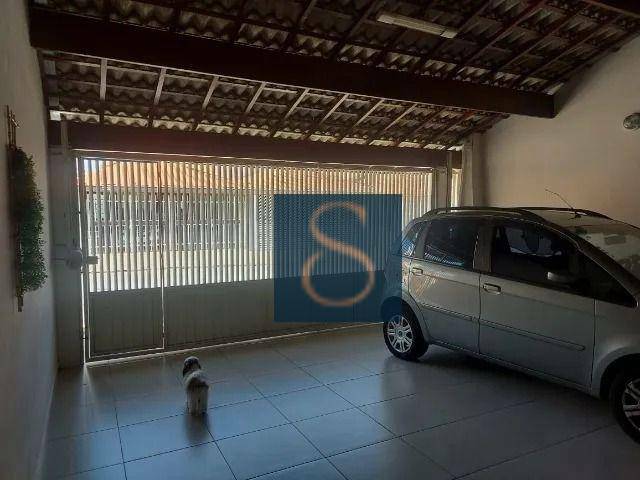 Sobrado à venda com 4 quartos, 175m² - Foto 1