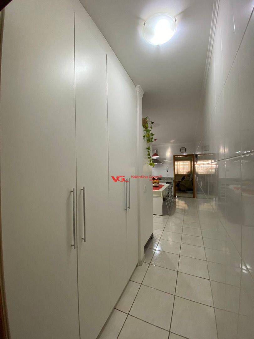 Casa à venda com 3 quartos, 155m² - Foto 11