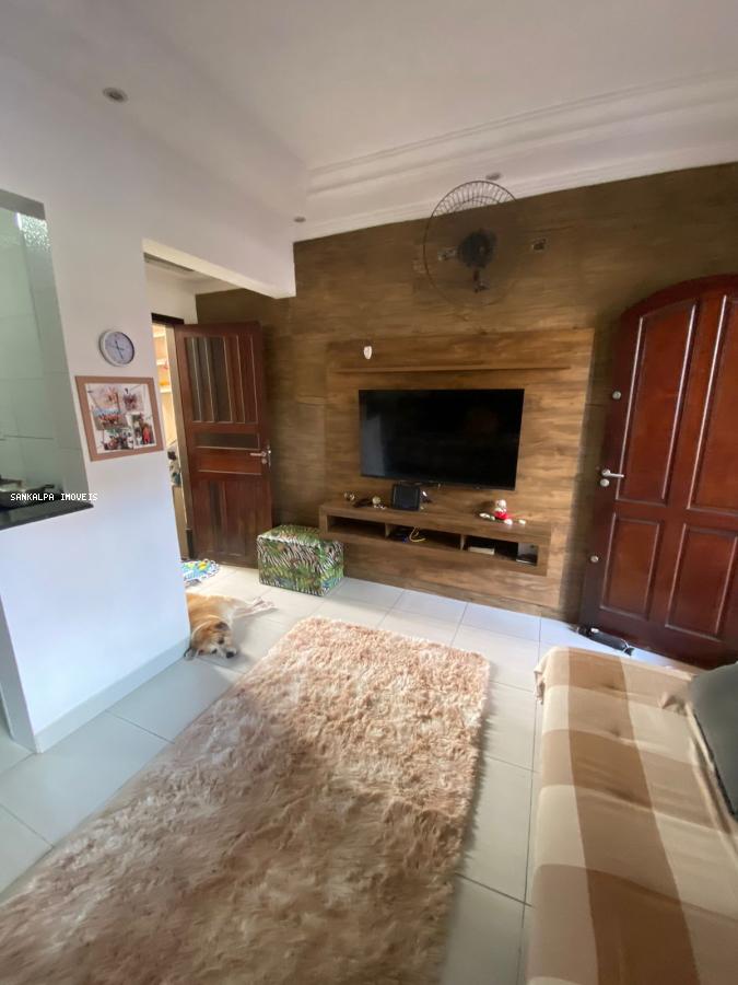 Casa à venda com 1 quarto, 44m² - Foto 2