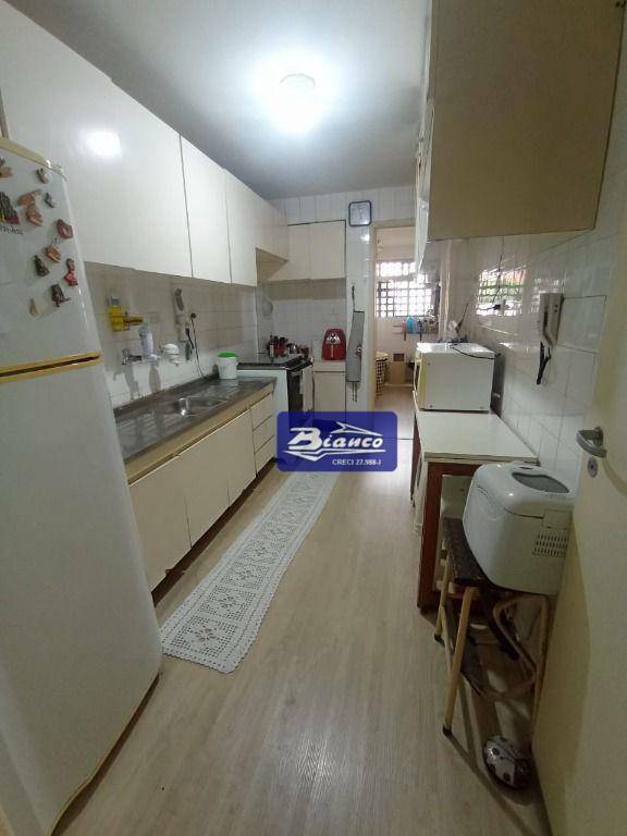 Apartamento à venda com 2 quartos, 78m² - Foto 13