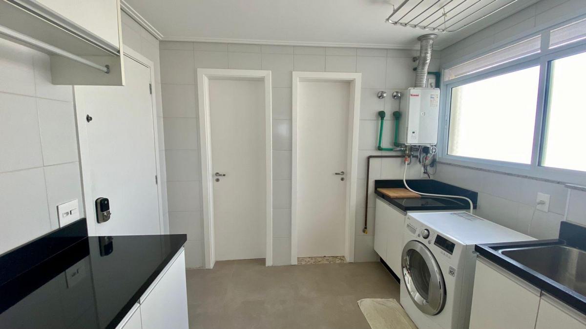 Apartamento à venda com 3 quartos, 223m² - Foto 7