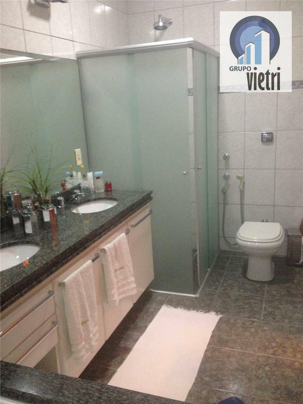 Sobrado à venda com 3 quartos, 240m² - Foto 11