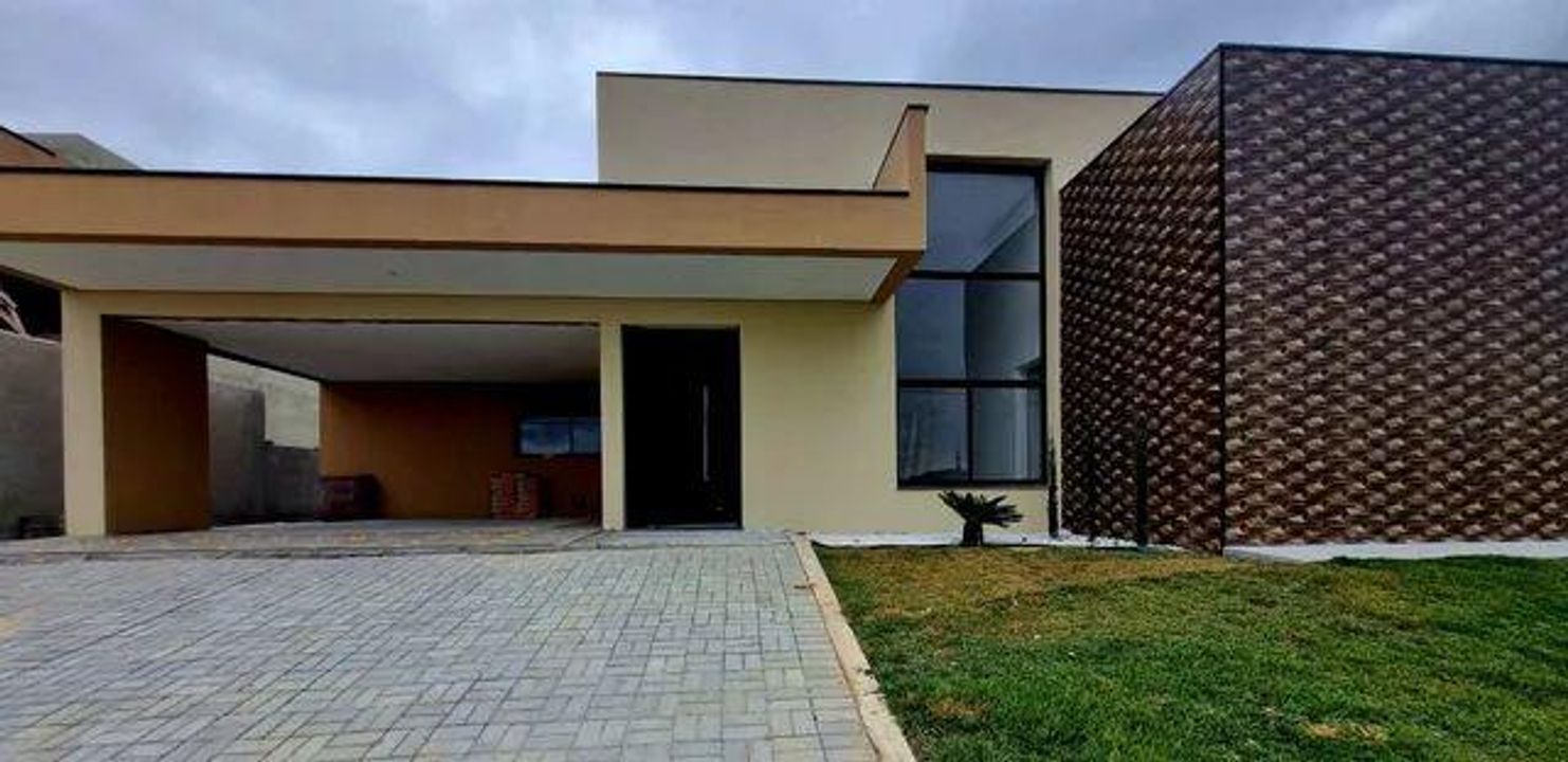 Casa à venda com 3 quartos, 800m² - Foto 1