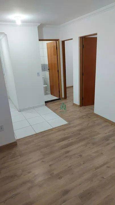 Apartamento para alugar com 2 quartos, 42m² - Foto 4